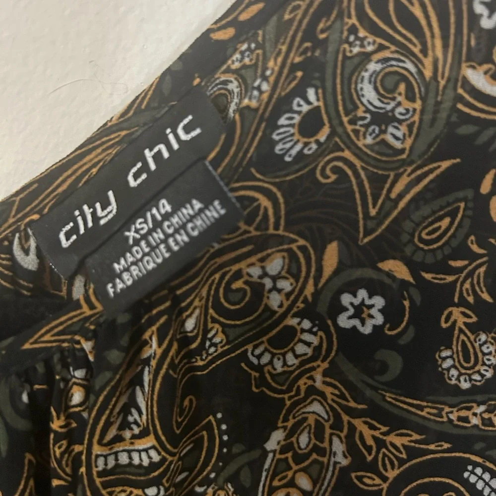 City Chic Black and Brown Paisley A-Line Skirt - Picture 9 of 10